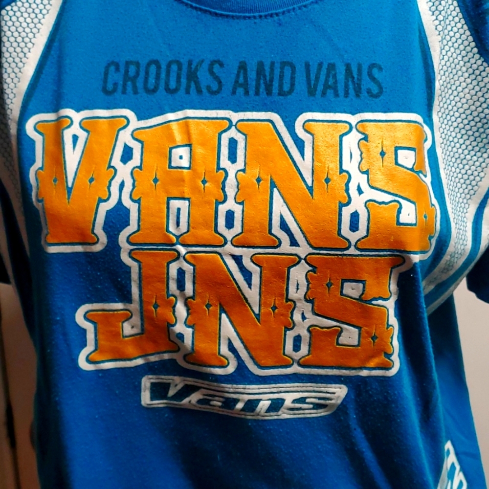VANS JNS. U.K. TEE